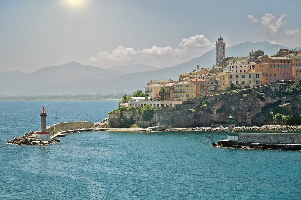 Découverte de Bastia : Les Incontournables à Visiter en Corse